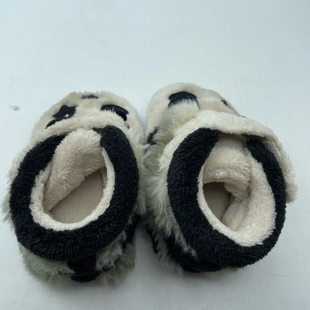 UGG Bixbee Panda Bear infant Slippers Cozy Comfort size 2-3